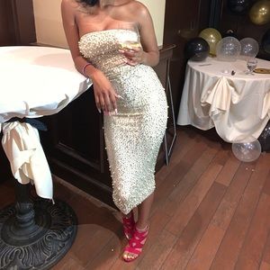 Body con strapless dress